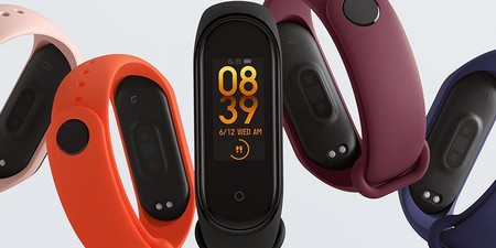 První várka Xiaomi Mi Band 4 je pryč. Čím si zákazníky omotal kolem prstu?